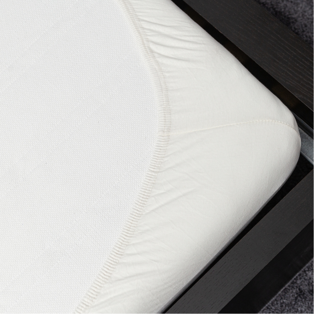 Prześcieradło nieprzemakalne z gumką „White Waterproof microfiber“. Prześcieradła z gumą, 80x200 cm, 90x200 cm, 140x200 cm, 160x200 cm