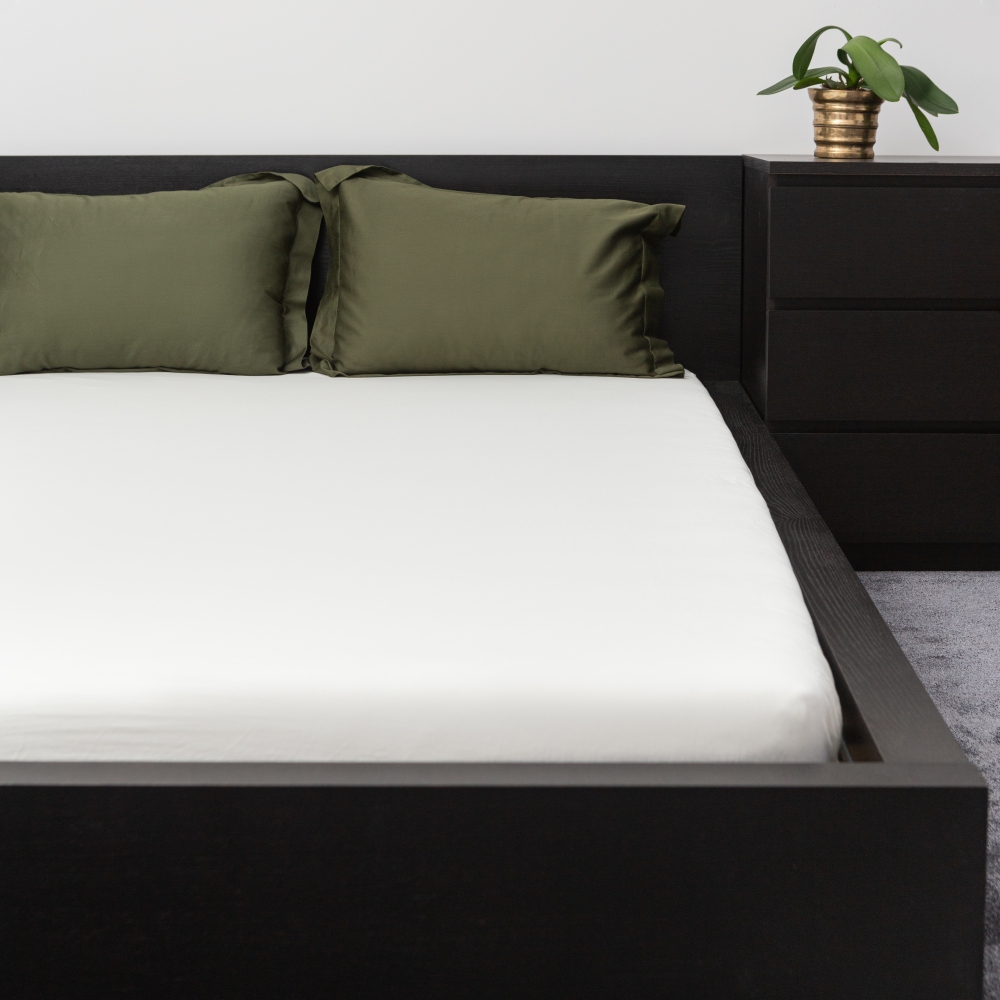Prześcieradło nieprzemakalne z gumką „White Waterproof microfiber“. Prześcieradła z gumą, 80x200 cm, 90x200 cm, 140x200 cm, 160x200 cm