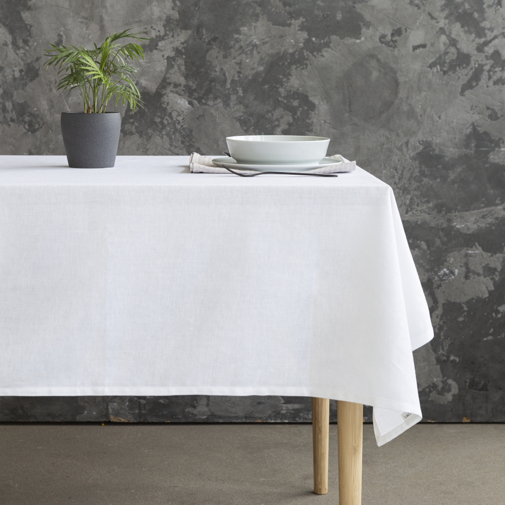 Obrus „Linen white“. Lniane obrusy, 140x200 cm, 140x240 cm, 140x300 cm Obrus „Linen white“. Lniane obrusy, 140x200 cm, 140x240 cm, 140x300 cm
