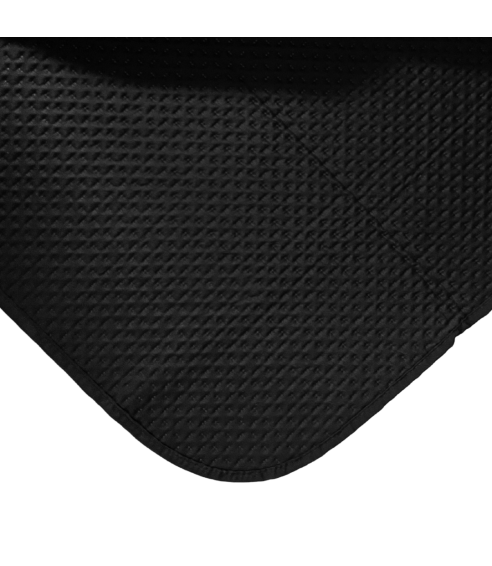 Narzuta „Black trapuntino Bedspread“. Pledy