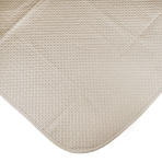 Narzuta „Cream trapuntino Bedspread“. Pledy, 170x250 cm, 200x250 cm. Dwustronna narzuta z minimalistycznym wzorem kwadratów Narzuta „Cream trapuntino Bedspread“. Pledy, 170x250 cm, 200x250 cm. Dwustronna narzuta z minimalistycznym wzorem kwadratów
