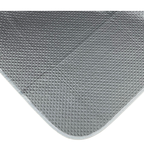 Narzuta „Grey trapuntino Bedspread“. Pledy