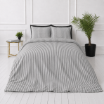 Pościel lniana „Linen Grey Stripes“. Pościel 150x200, 140x200 cm, 150x200 cm, 160x200 cm, 180x200 cm, 200x200 cm, 200x220 cm, 220x240 cm. Klasyczny komplet pościeli z wąskim szaro-białym wzorem w paski.