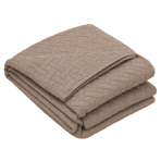 Narzuta „Bedspread Latte“. Pledy, 210x240 cm. Narzuta w kolorze piaskowym z drobnym geometrycznym pikowanym wzorem Narzuta „Bedspread Latte“. Pledy, 210x240 cm. Narzuta w kolorze piaskowym z drobnym geometrycznym pikowanym wzorem