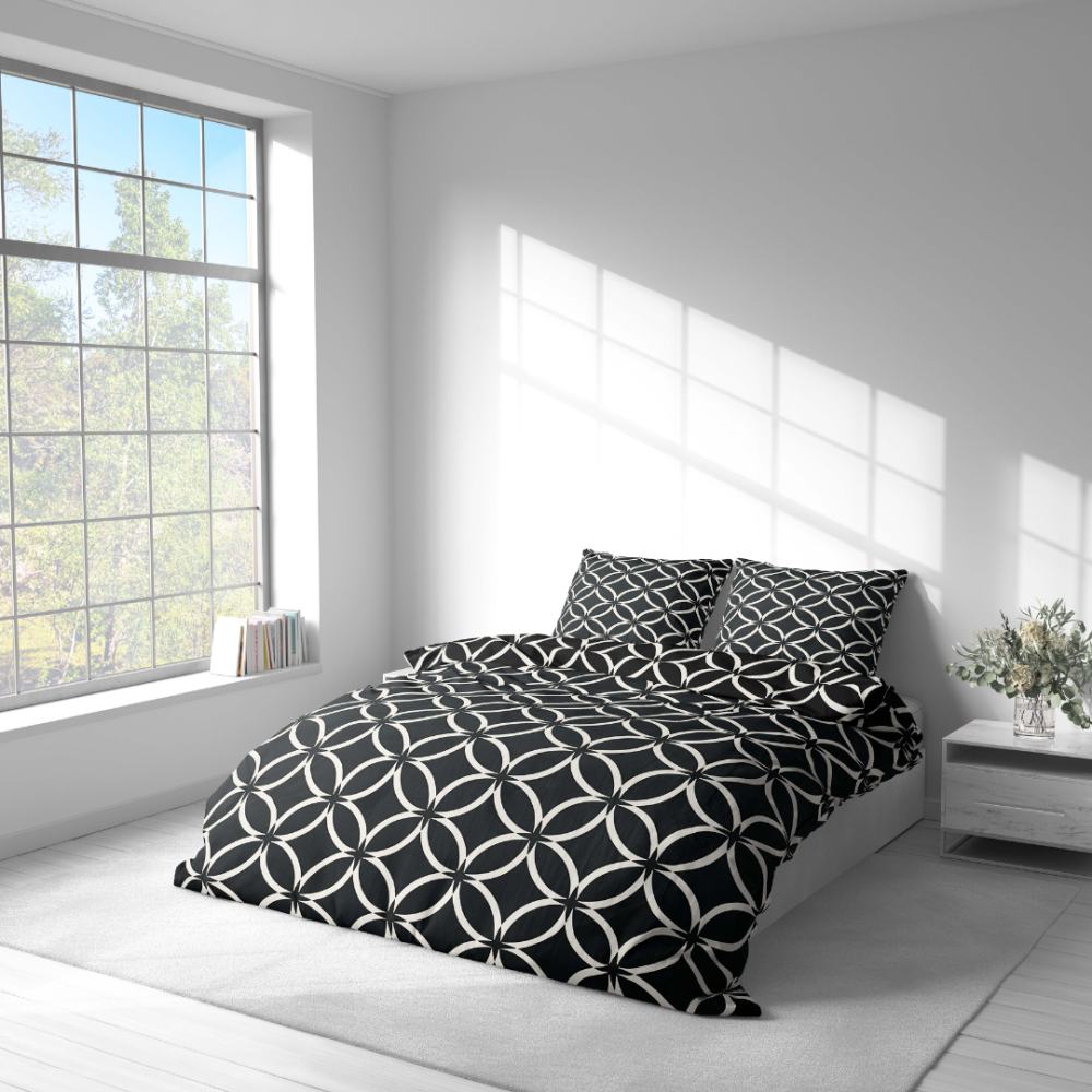 Pościel bawełniana „Black Retro Rings“. Komplety pościeli 200x220, 140x200 cm, 160x200 cm, 200x200 cm, 200x220 cm. Geometryczny czarno-biały design do nowoczesnych wnętrz