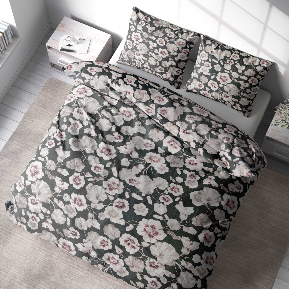 Komplet pościeli "Floret". Komplety pościeli 140x200, 140x200 cm, 160x200 cm, 200x200 cm, 200x220 cm, 220x240 cm. Szykowna ciemnoszara pościel ozdobiona delikatnymi brązowawymi płatkami kwiatów.