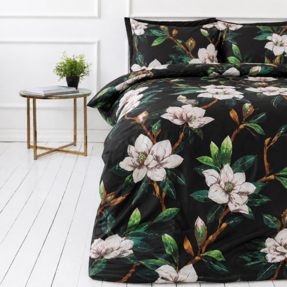 Pościel bawełniana „Soft Magnolia“. Zielona pościel, 140x200 cm, 150x200 cm, 160x200 cm, 180x200 cm, 200x200 cm, 200x220 cm, 220x240 cm. Elegancki zestaw pościeli z jaskrawymi zielonymi magnoliami.