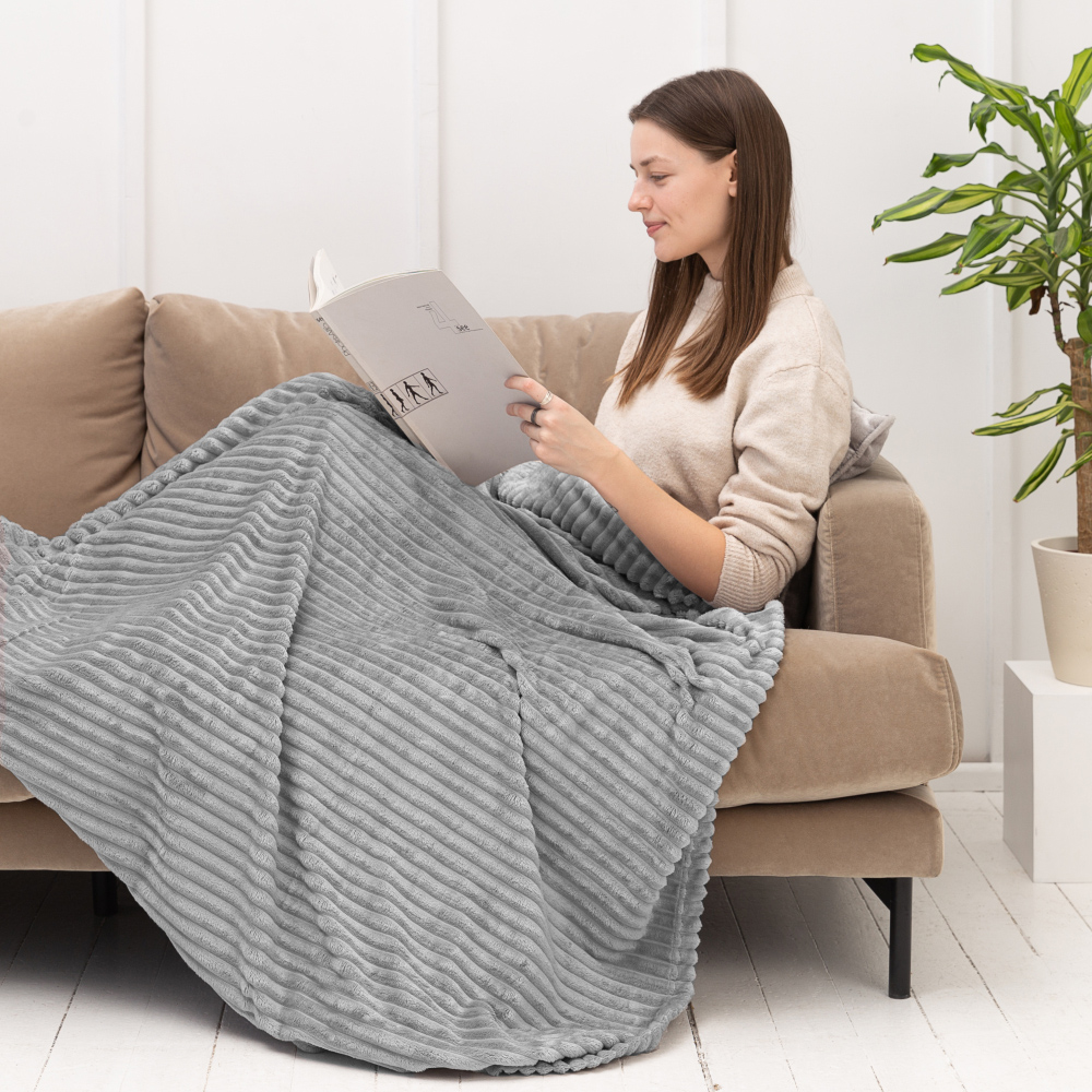 Pled „Steel Tint fleece blanket“. Pledy, 200x220 cm