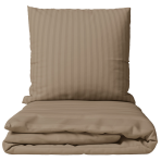 Pościel satyna bawełniana PREMIUM „Brandy Stripe Sateen“. Pościel 150x200, 140x200 cm, 150x200 cm, 160x200 cm, 180x200 cm, 200x200 cm, 200x220 cm, 220x240 cm. Brązowy komplet pościeli z subtelnym wzorem w wąskie paski