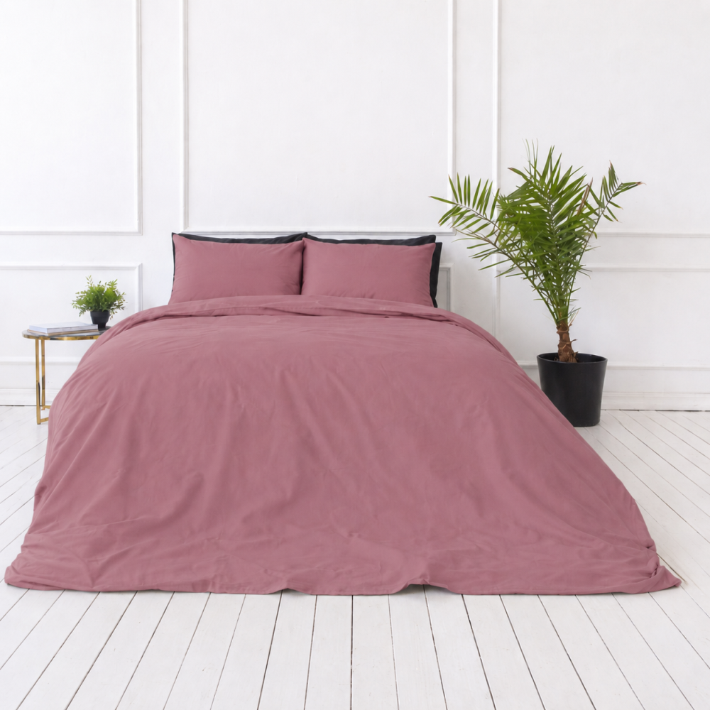 Pościel satyna bawełniana PREMIUM „Grape sateen“. Pościel 150x200, 140x200 cm, 150x200 cm, 160x200 cm, 180x200 cm, 200x200 cm, 200x220 cm, 220x240 cm. Delikatnie różowy komplet pościeli do przytulnej sypialni Pościel satyna bawełniana PREMIUM „Grape sateen“. Pościel 150x200, 140x200 cm, 150x200 cm, 160x200 cm, 180x200 cm, 200x200 cm, 200x220 cm, 220x240 cm. Delikatnie różowy komplet pościeli do przytulnej sypialni