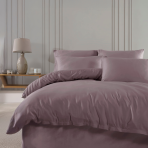 Pościel satyna bawełniana PREMIUM "Lilac“. Pościel Satynowa Premium, 140x200 cm, 200x200 cm, 200x220 cm. Komplet pościeli w bogatym ciemnoliliowym kolorze, dodający odrobinę elegancji i ciepła do każdego wystroju sypialni.