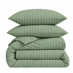 Pościel satyna bawełniana PREMIUM „Pistachio Stripe Sateen“. Pościel 150x200, 140x200 cm, 150x200 cm, 160x200 cm, 180x200 cm, 200x200 cm, 200x220 cm, 220x240 cm. Zielonkawy komplet pościeli z subtelnym wzorem w paski Pościel satyna bawełniana PREMIUM „Pistachio Stripe Sateen“. Pościel 150x200, 140x200 cm, 150x200 cm, 160x200 cm, 180x200 cm, 200x200 cm, 200x220 cm, 220x240 cm. Zielonkawy komplet pościeli z subtelnym wzorem w paski