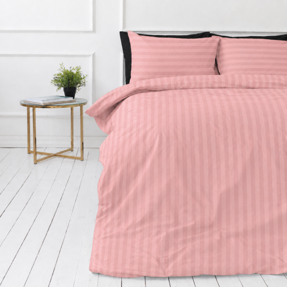 Pościel satyna bawełniana PREMIUM „Seashell Pink Stripe Sateen“. Pościel 150x200, 140x200 cm, 150x200 cm, 160x200 cm, 180x200 cm, 200x200 cm, 200x220 cm, 220x240 cm. Delikatny koralowo-różowy satynowy komplet pościeli Pościel satyna bawełniana PREMIUM „Seashell Pink Stripe Sateen“. Pościel 150x200, 140x200 cm, 150x200 cm, 160x200 cm, 180x200 cm, 200x200 cm, 200x220 cm, 220x240 cm. Delikatny koralowo-różowy satynowy komplet pościeli
