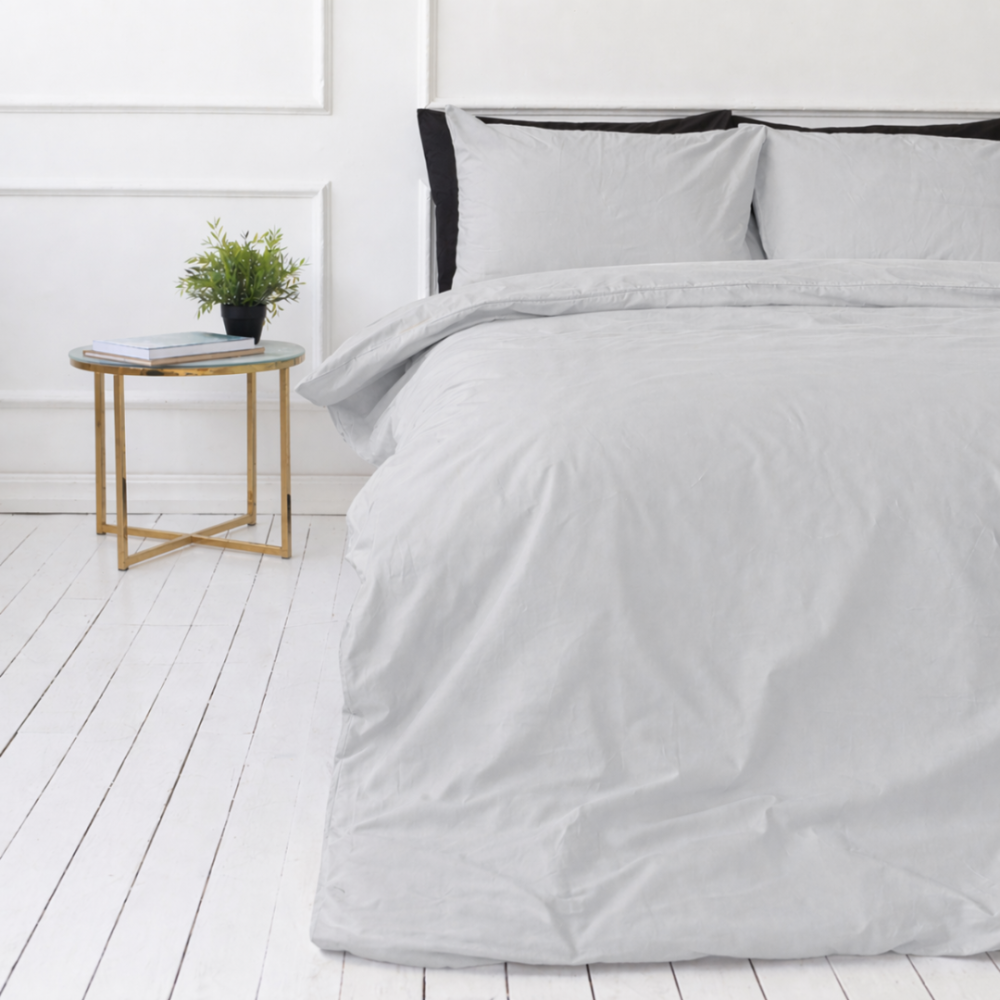 Pościel satyna bawełniana PREMIUM „Silvara“. Pościel 150x200, 140x200 cm, 150x200 cm, 160x200 cm, 180x200 cm, 200x200 cm, 200x220 cm, 220x240 cm. Delikatnie szary nowoczesny komplet bez wzoru