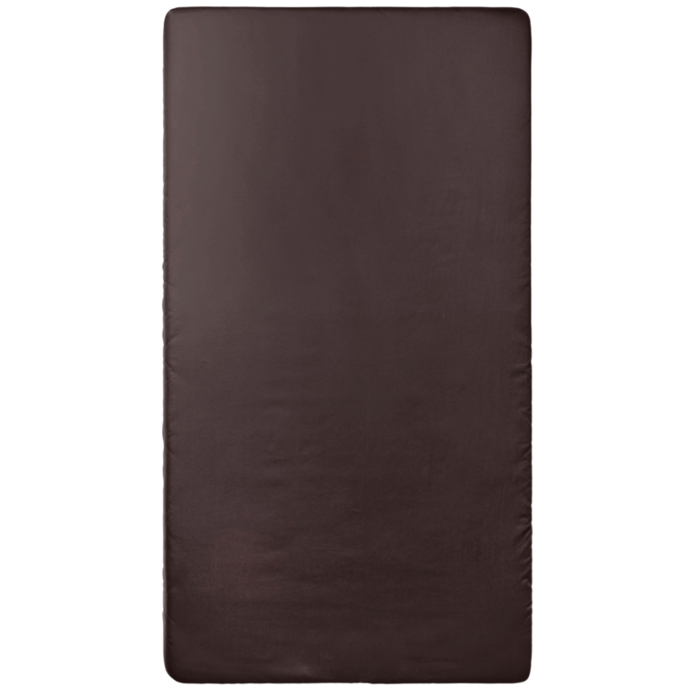 Prześcieradło Satynowe bez gumki „Brown Sateen“, 150x220 cm, 200x220 cm, 220x240 cm.. Prześcieradło bez gumki w głębokim brązie, bez wzorów i ornamentów.