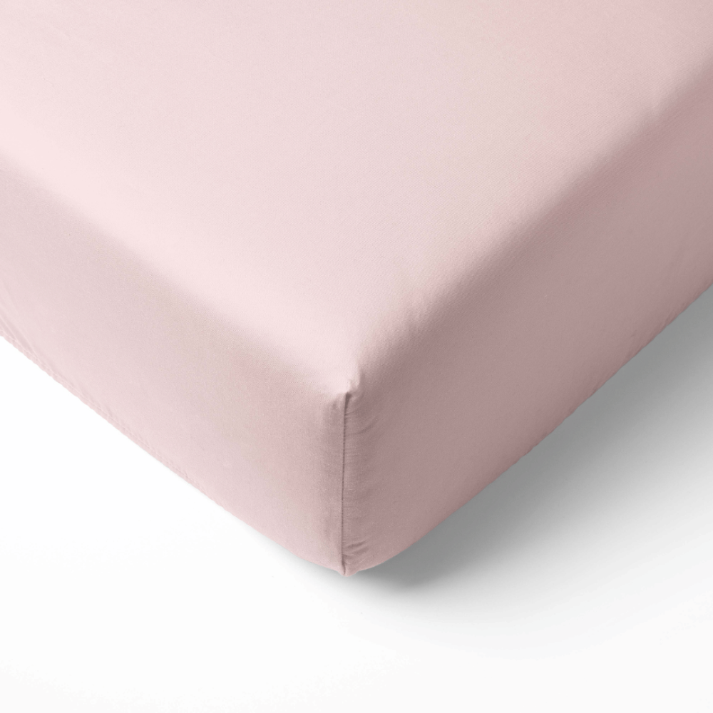 Prześcieradło Satynowe bez gumki „Classic pink flat sheet“, 150x220 cm, 200x220 cm, 220x240 cm.. Pastelowe jasnoróżowe prześcieradło o minimalistycznym designie