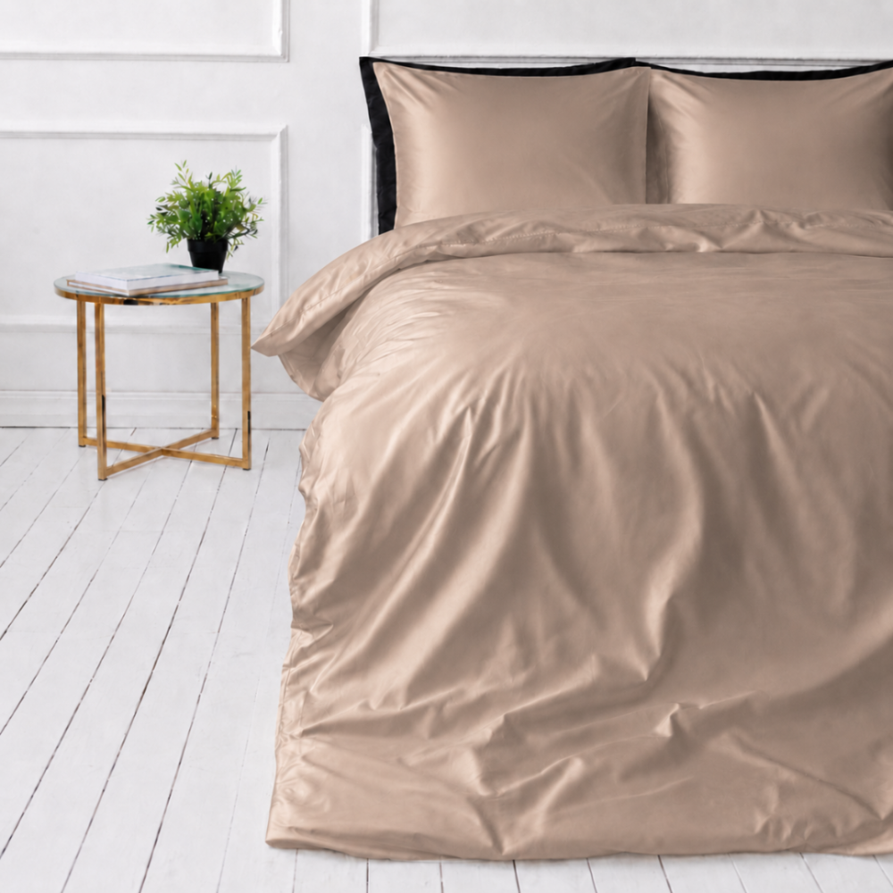 Komplet pościeli jedwabnej "Saddle Silk". Komplety pościeli, 200x200 cm, 200x220 cm. Jasnobeżowo-brązowy komplet pościeli o minimalistycznym jednokolorowym designie