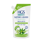 Mydło w płynie "HGS liquid soap". Mydło. Mydło w płynie hgs w przezroczystej butelce na umywalkos krańcu obok ręcznika