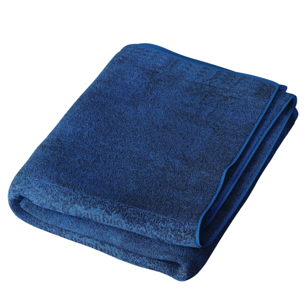 Ręcznik łazienkowy „Bamboo Blue“. Ręczniki, 70x140 cm. Luksusowy ciemnoniebieski ręcznik wykonany z mieszanki bambusa i bawełny zapewniającej najwyższą miękkość i chłonność.