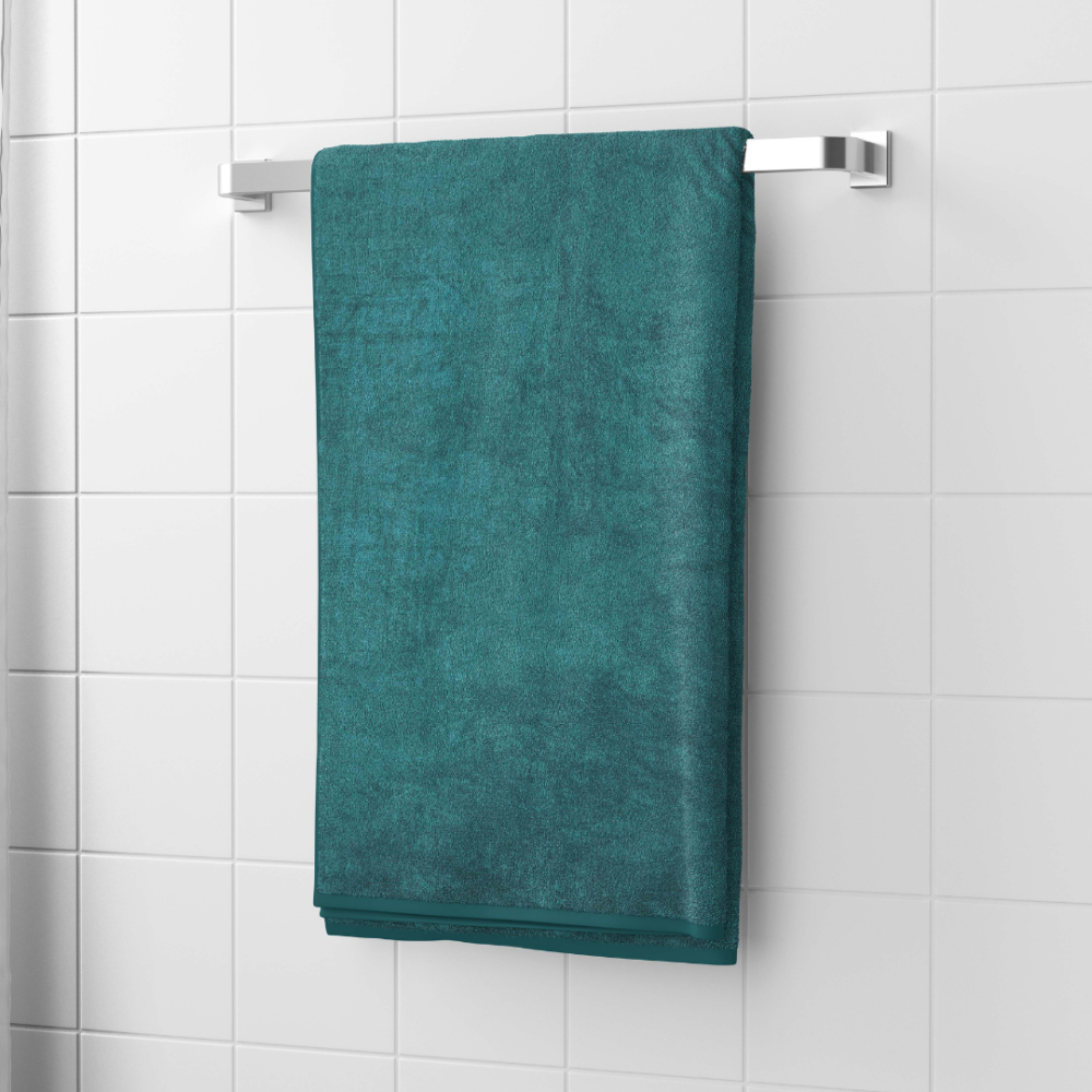 Ręcznik łazienkowy „Teal Softness“, 70x140 cm. Miękki frotte ręcznik w głębokim ciemnozielonym kolorze